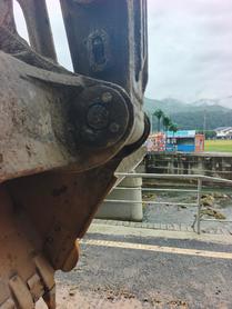 Buy Hyundai R215VS Used Excavator / 5 Buy Hyundai R215VS Used Excavator / 5