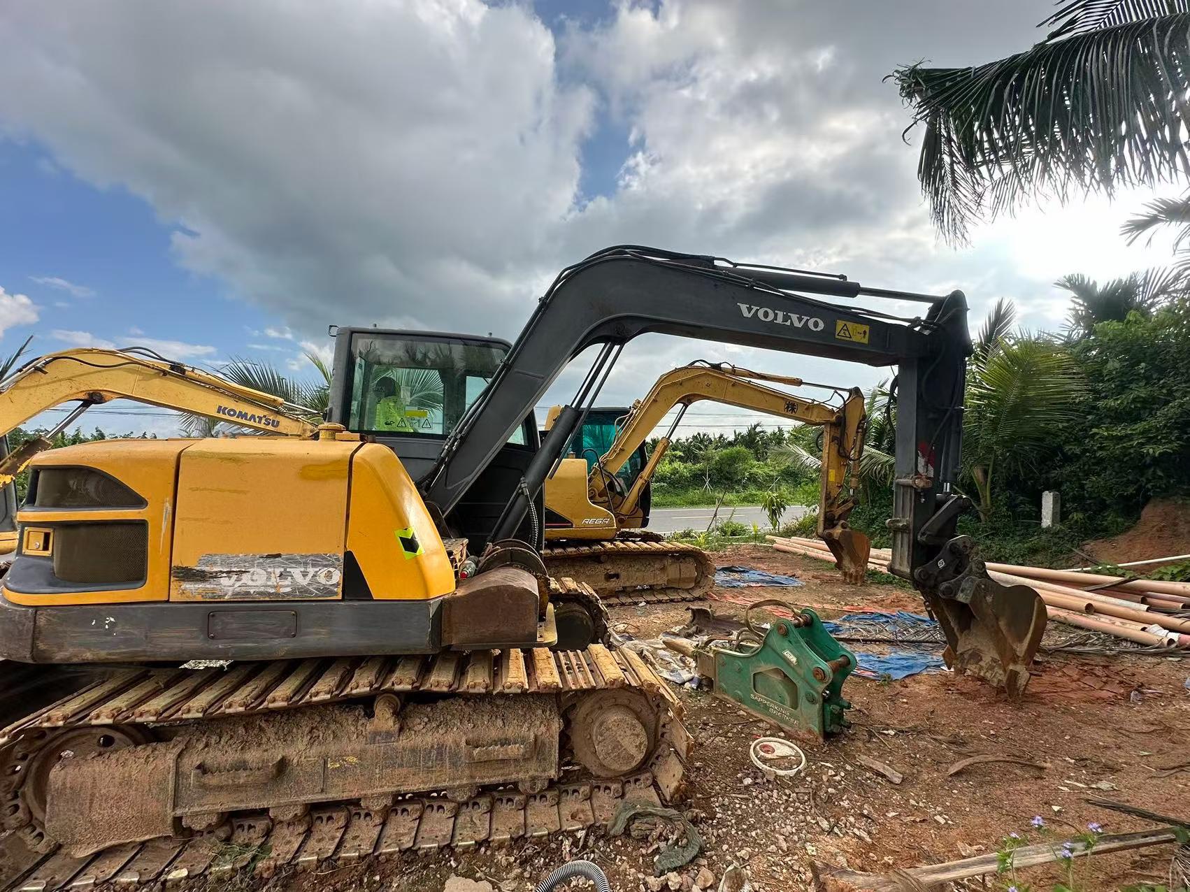 Buy Volvo EC75D Used Excavator / 2
