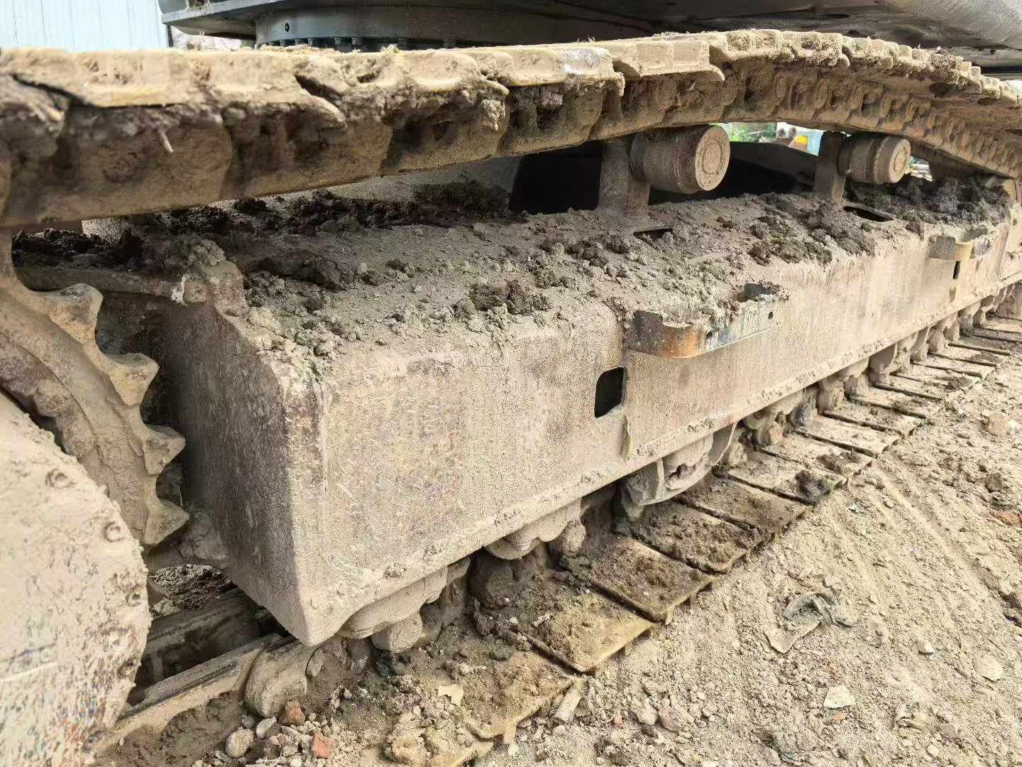 Buy Kobelco SK210 Used Excavator / 9 Buy Kobelco SK210 Used Excavator / 9