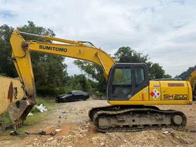Buy Sumitomo SH200A5 Used Excavator / 4 Buy Sumitomo SH200A5 Used Excavator / 4