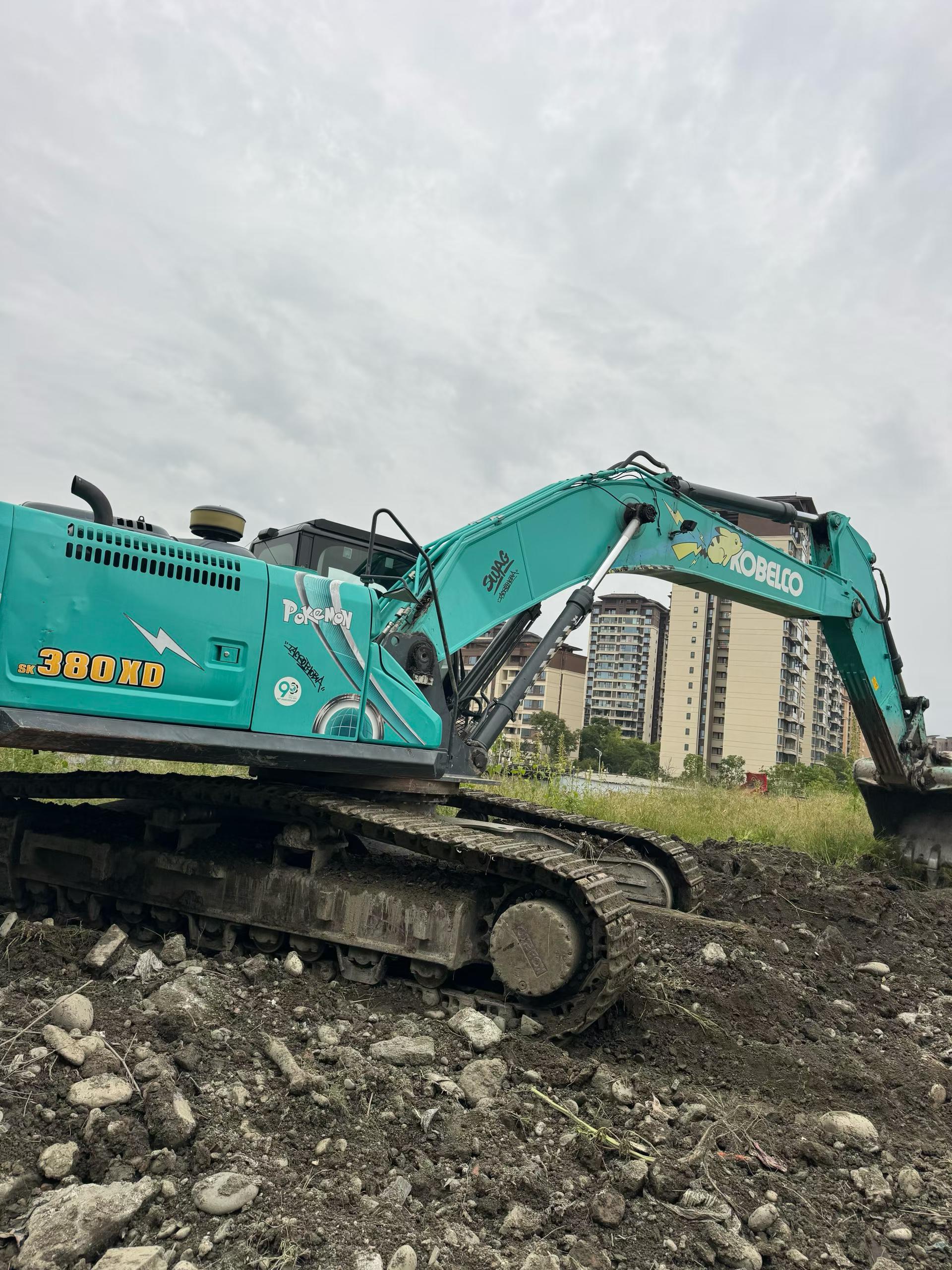 Buy Kobelco SK380D Used Excavator / 3 Buy Kobelco SK380D Used Excavator / 3