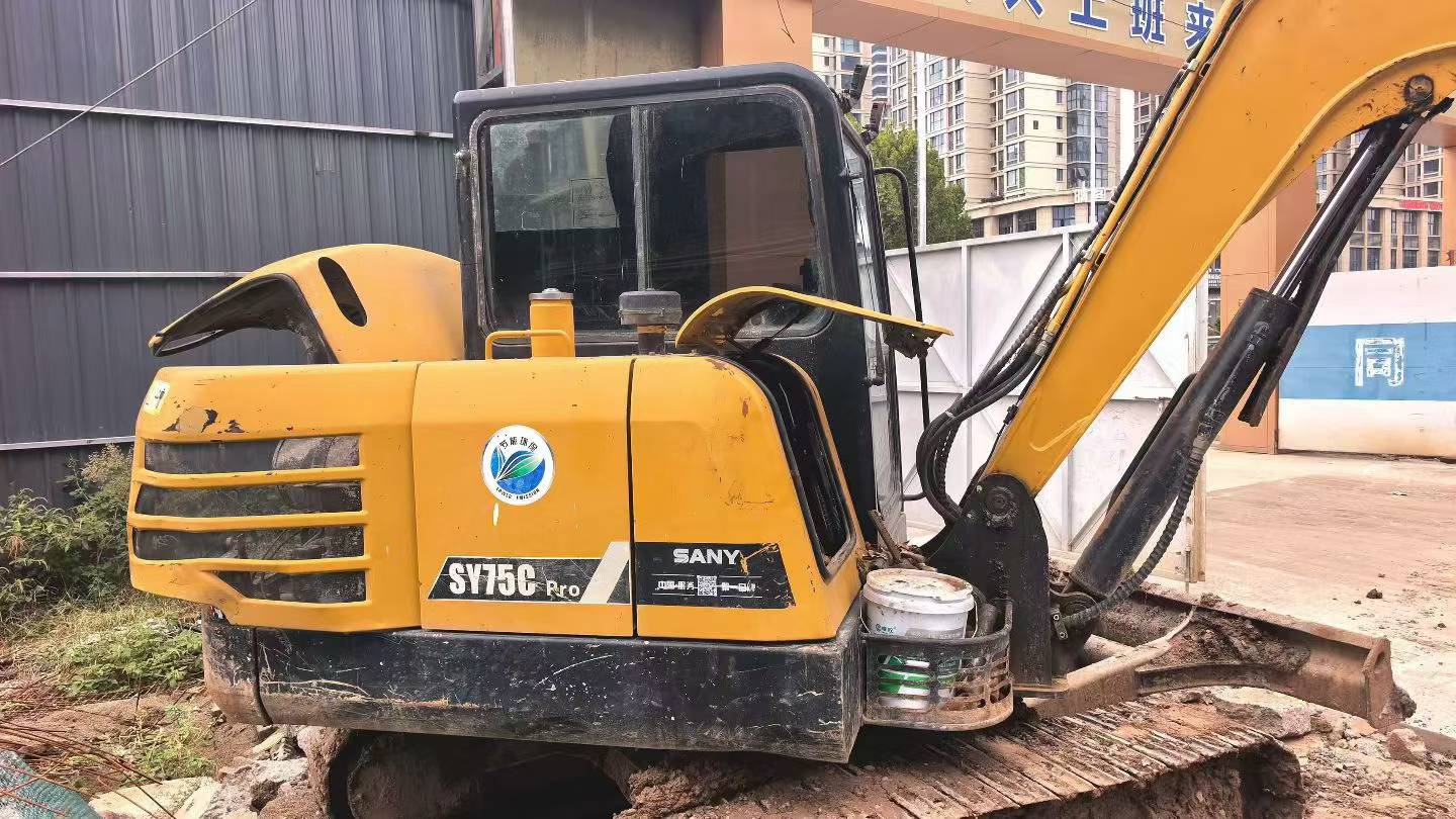 Buy Sany SY55 Used Excavator / 1