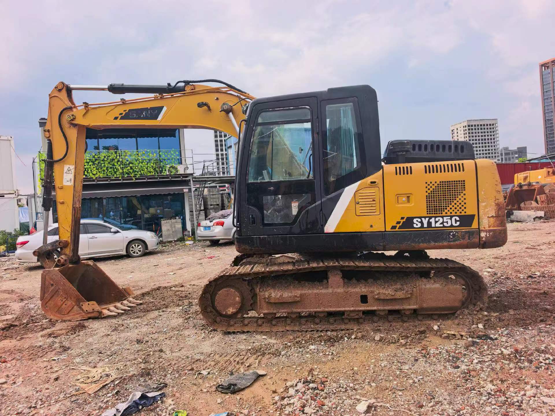 Buy Sany SY125C Used Excavator / 1