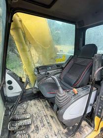 Buy Sumitomo SH200A5 Used Excavator / 2 Buy Sumitomo SH200A5 Used Excavator / 2