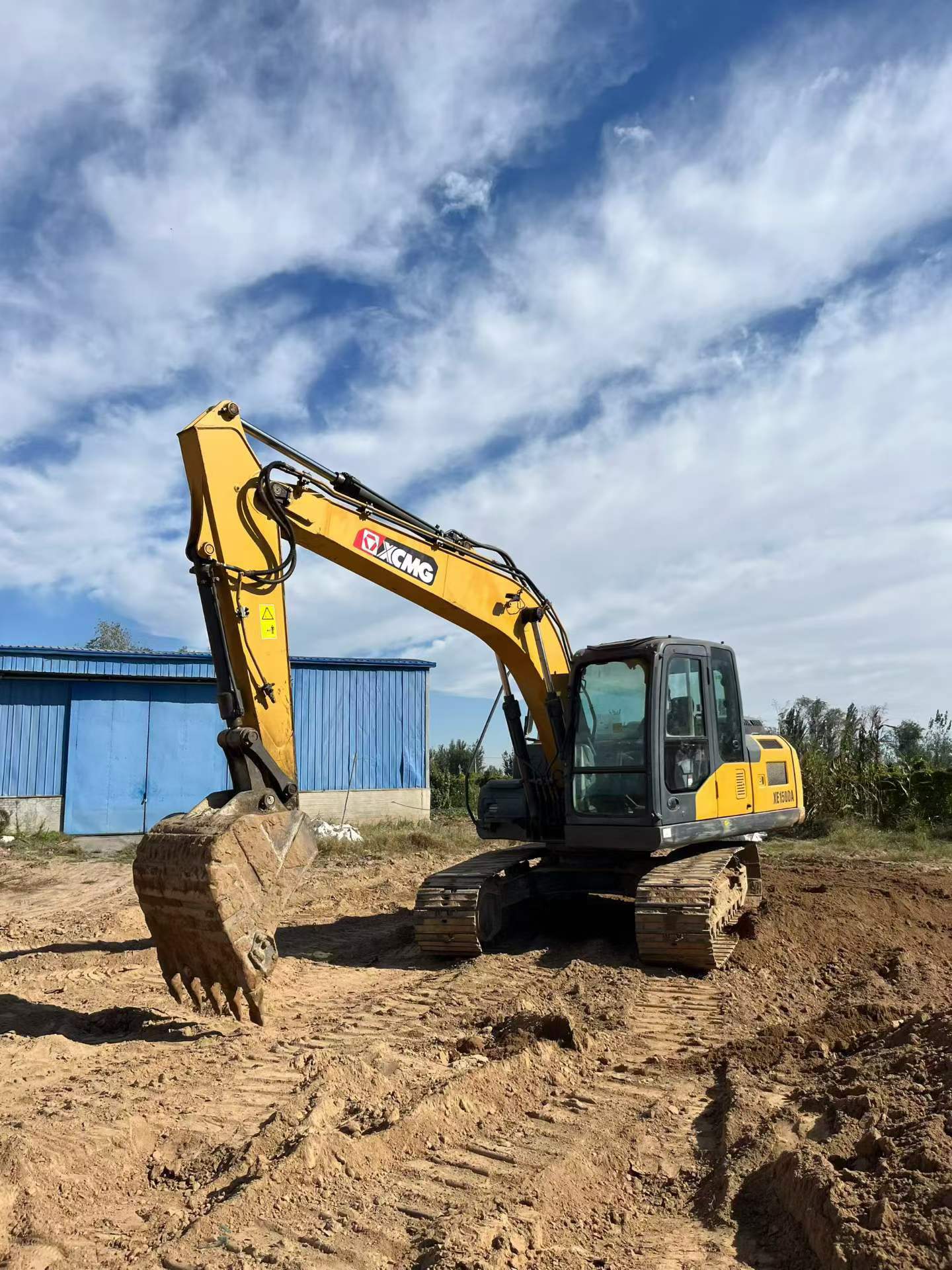 Buy XCMG XE150 Used Excavator / 3