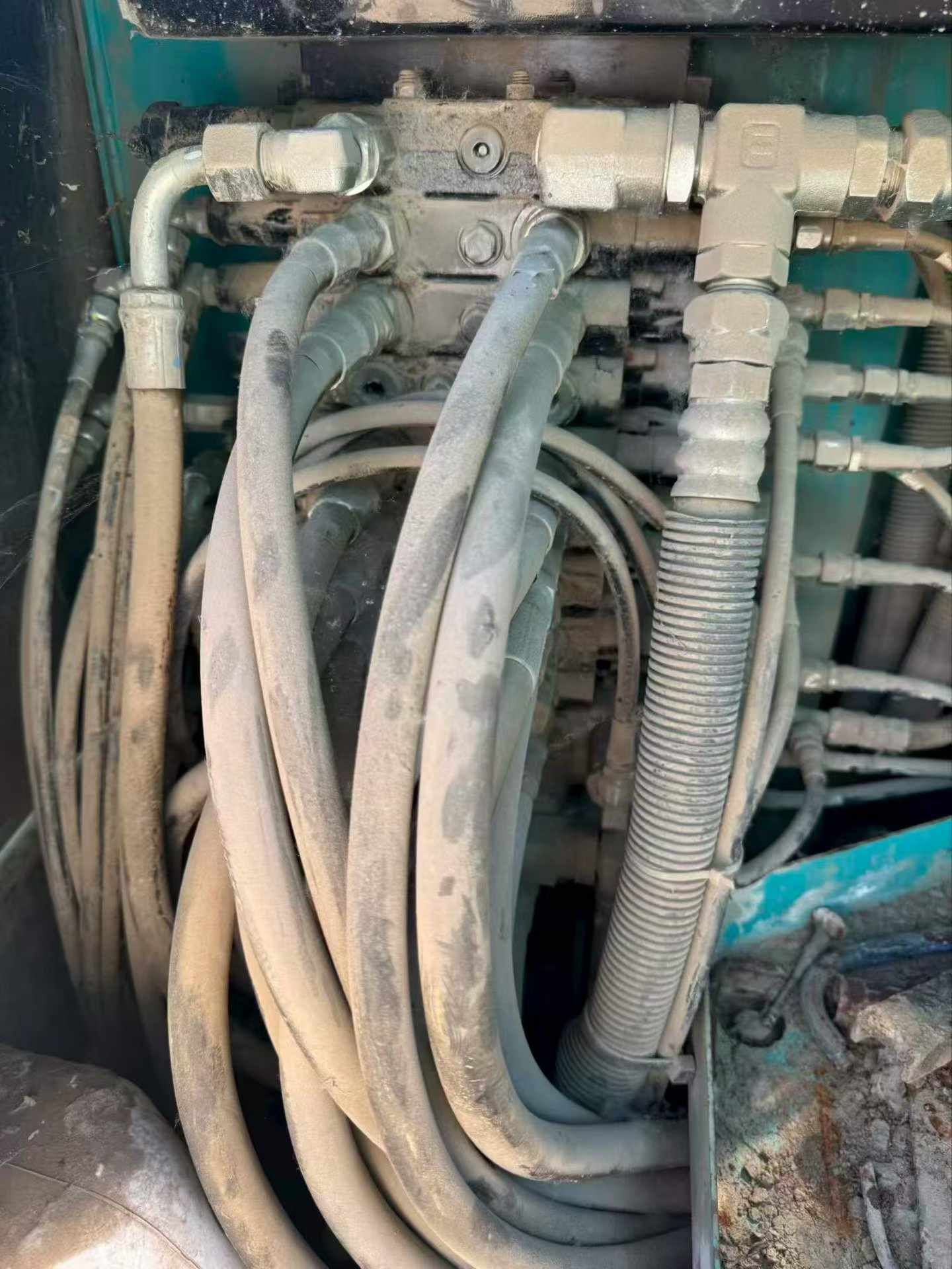 Buy Kobelco SK60 Used Excavator / 6 Buy Kobelco SK60 Used Excavator / 6