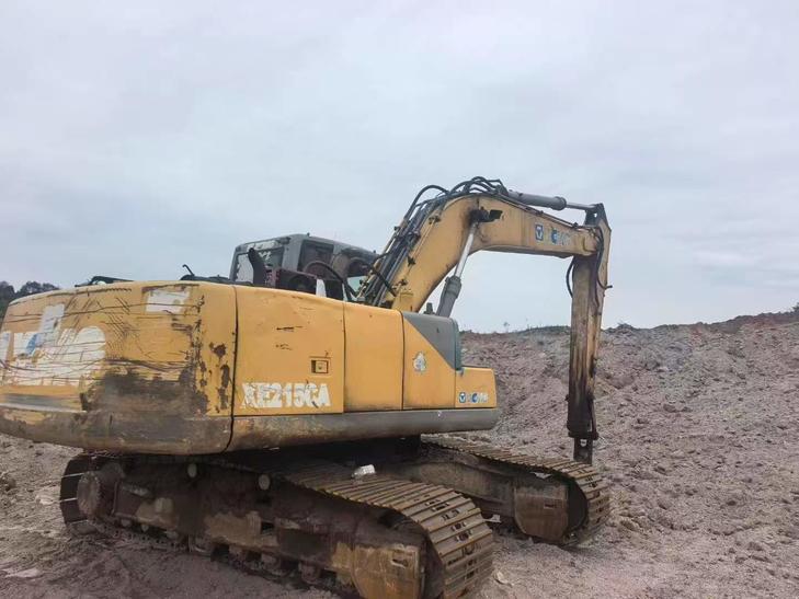 Buy XCMG XE215 Used Excavator / 1