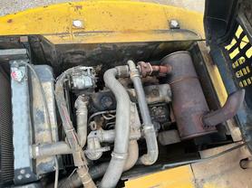 Buy Kato HD512-6 Used Excavator / 2 Buy Kato HD512-6 Used Excavator / 2
