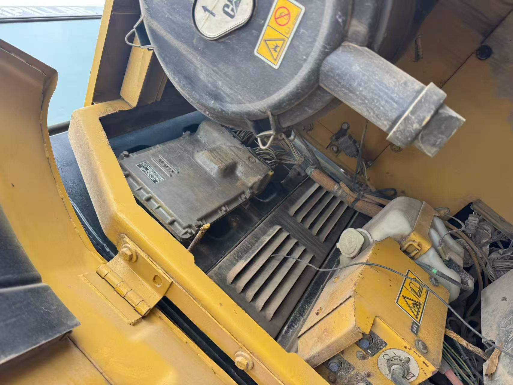 Buy Caterpillar 320D Used Excavator / 3 Buy Caterpillar 320D Used Excavator / 3