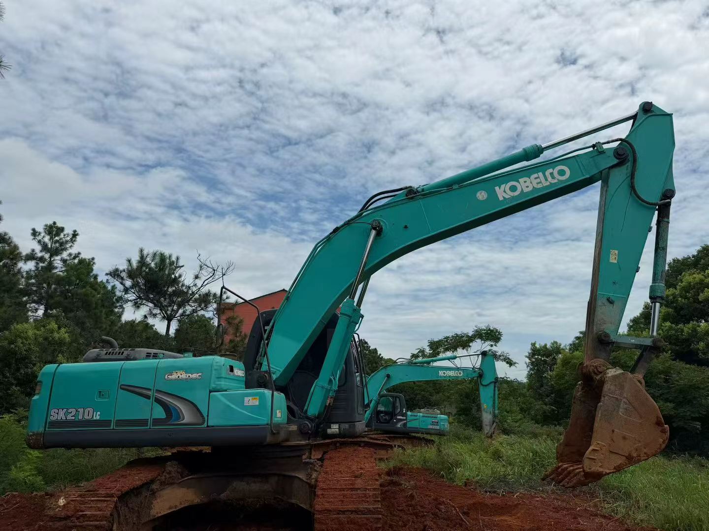 Buy Kobelco SK210 Used Excavator / 4 Buy Kobelco SK210 Used Excavator / 4