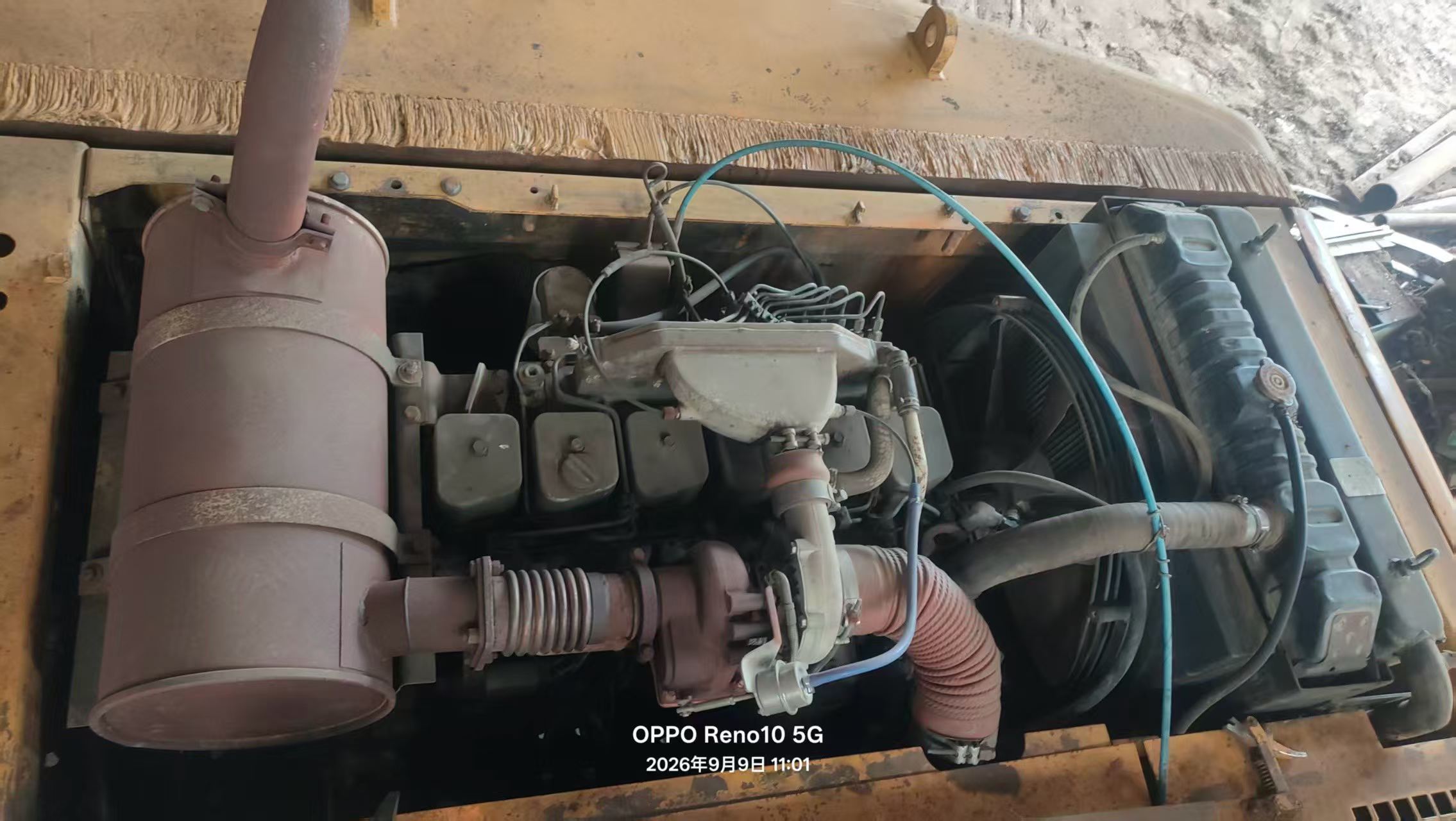 شراء حفارة Hyundai R210-5 مستعملة / 2