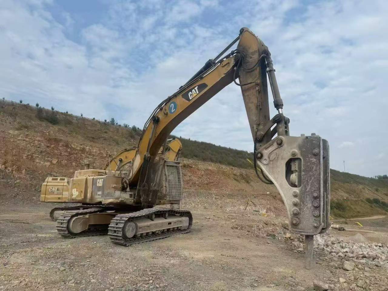 Buy Caterpillar 349E Used Excavator / 2
