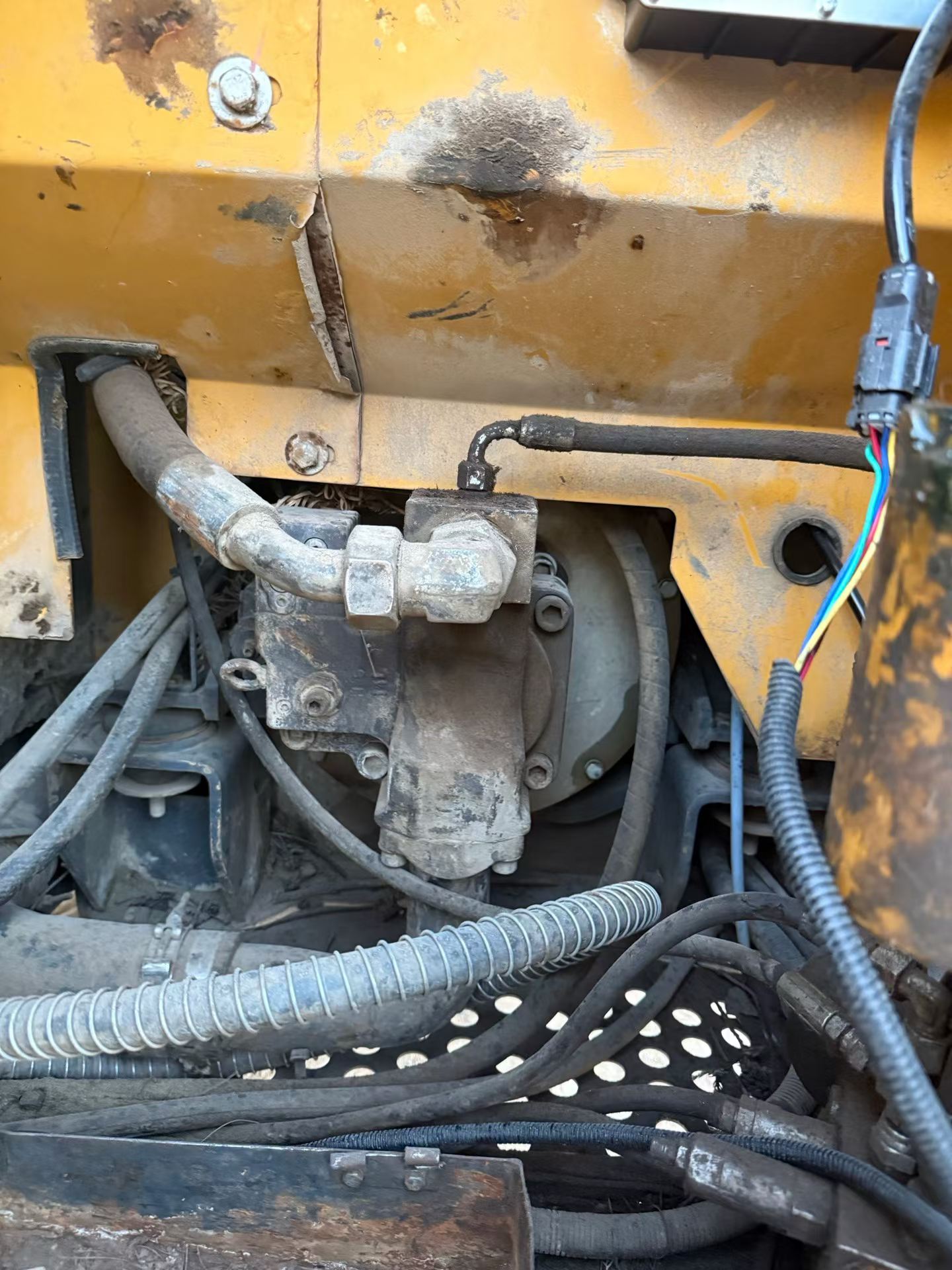 Buy XCMG XE75C Used Excavator / 3 Buy XCMG XE75C Used Excavator / 3
