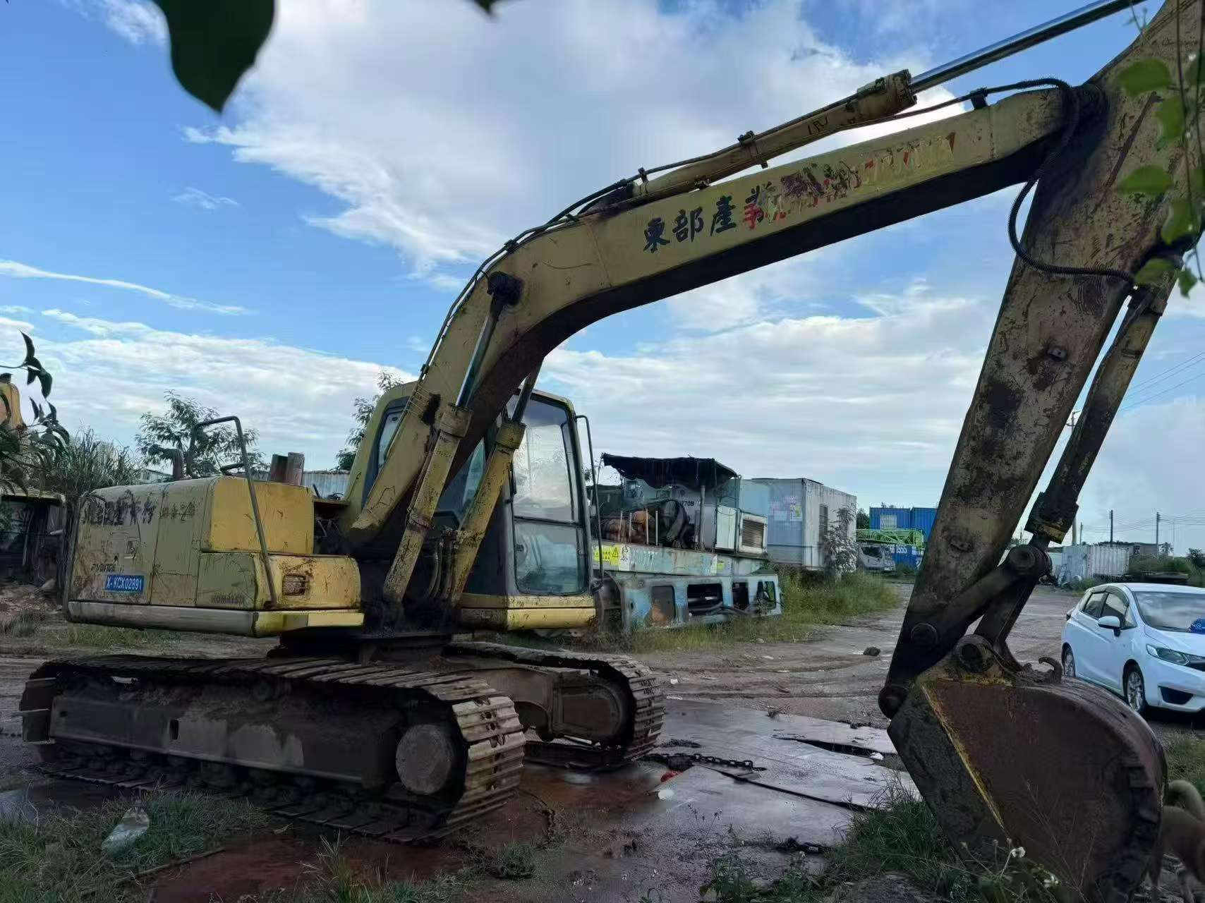 Buy Komatsu PC120-6 Used Excavator / 3 Buy Komatsu PC120-6 Used Excavator / 3