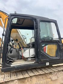 Buy Sany SY135 Used Excavator / 4 Buy Sany SY135 Used Excavator / 4