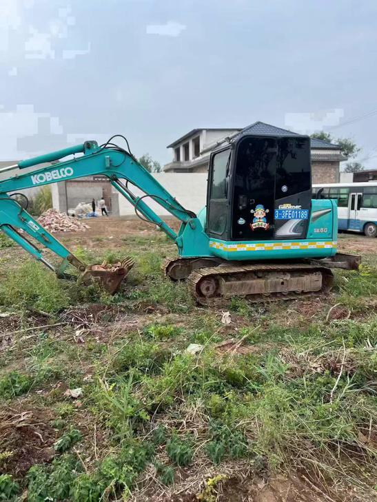 Buy Kobelco SK60 Used Excavator / 1