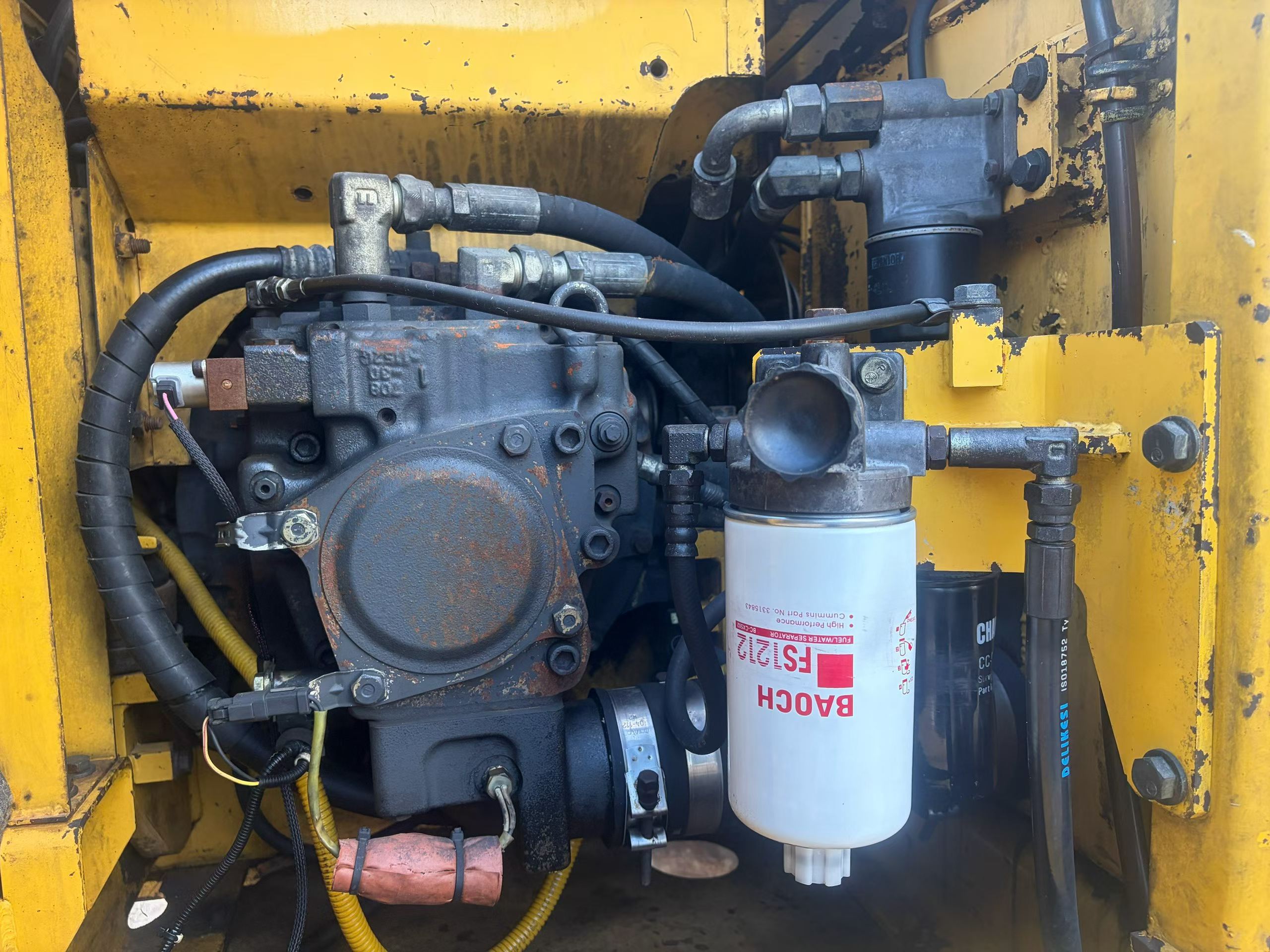 Buy Komatsu PC120-8 Used Excavator / 5 Buy Komatsu PC120-8 Used Excavator / 5