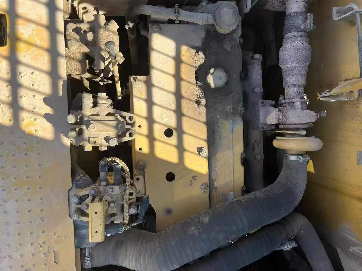 Buy Caterpillar 320D Used Excavator / 3