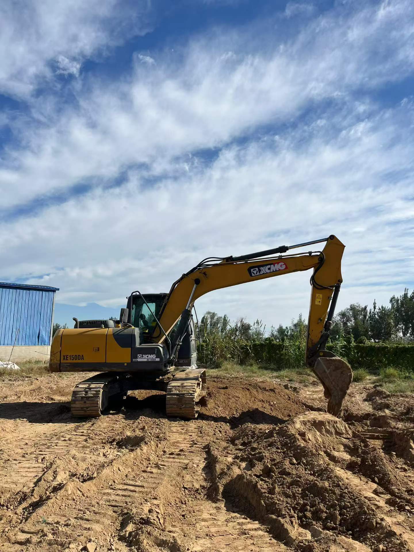 Buy XCMG XE150 Used Excavator / 2