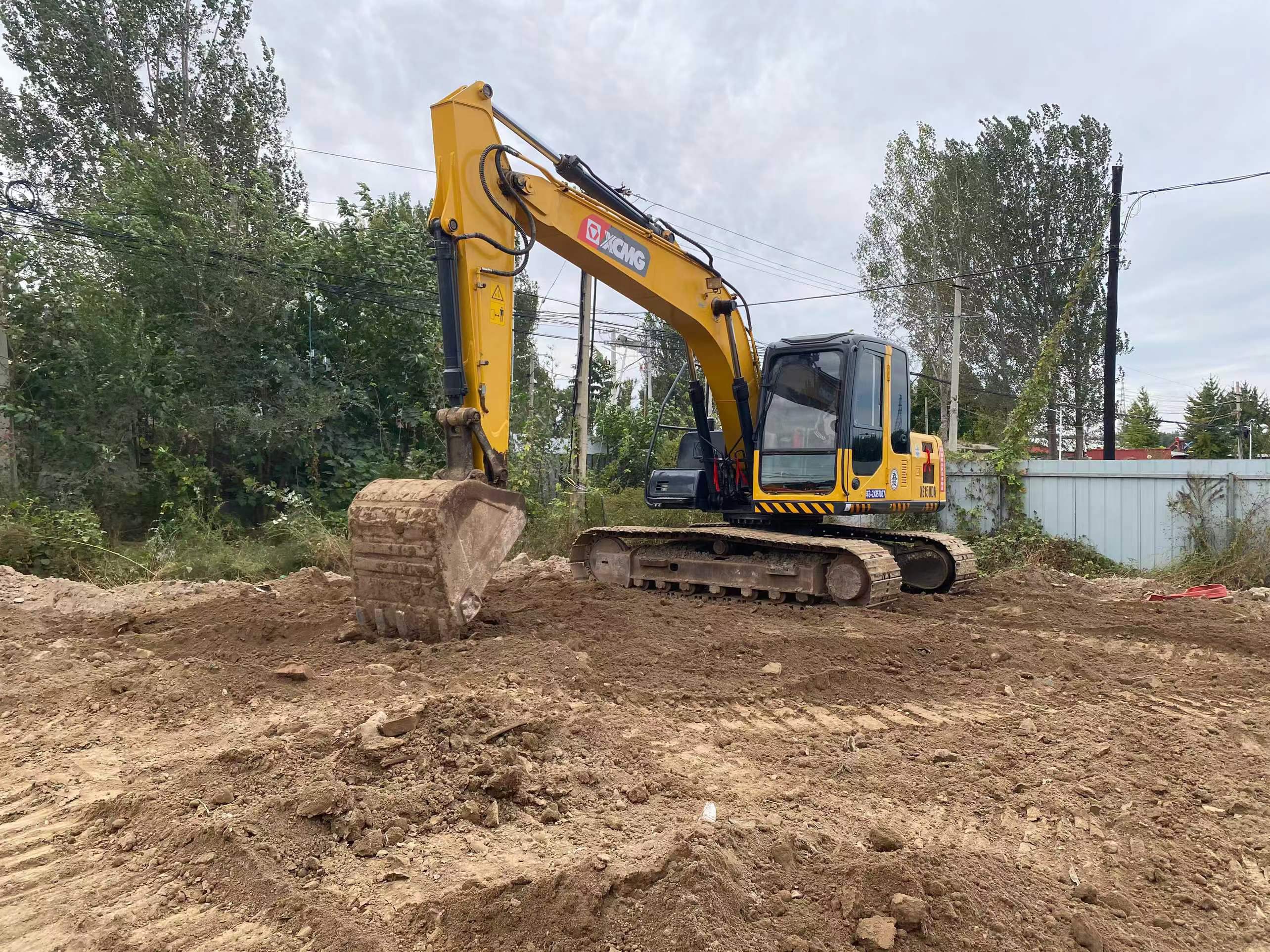 Buy XCMG XE150D Used Excavator / 5 Buy XCMG XE150D Used Excavator / 5