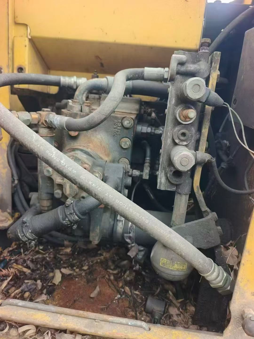 Buy Komatsu PC120-6 Used Excavator / 5 Buy Komatsu PC120-6 Used Excavator / 5