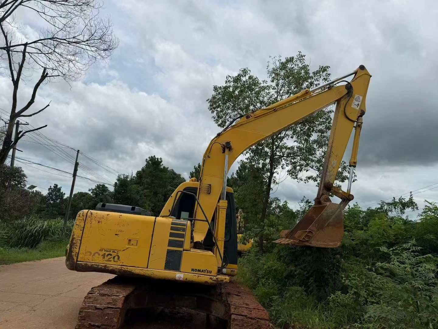 Buy Komatsu PC120 Used Excavator / 2 Buy Komatsu PC120 Used Excavator / 2