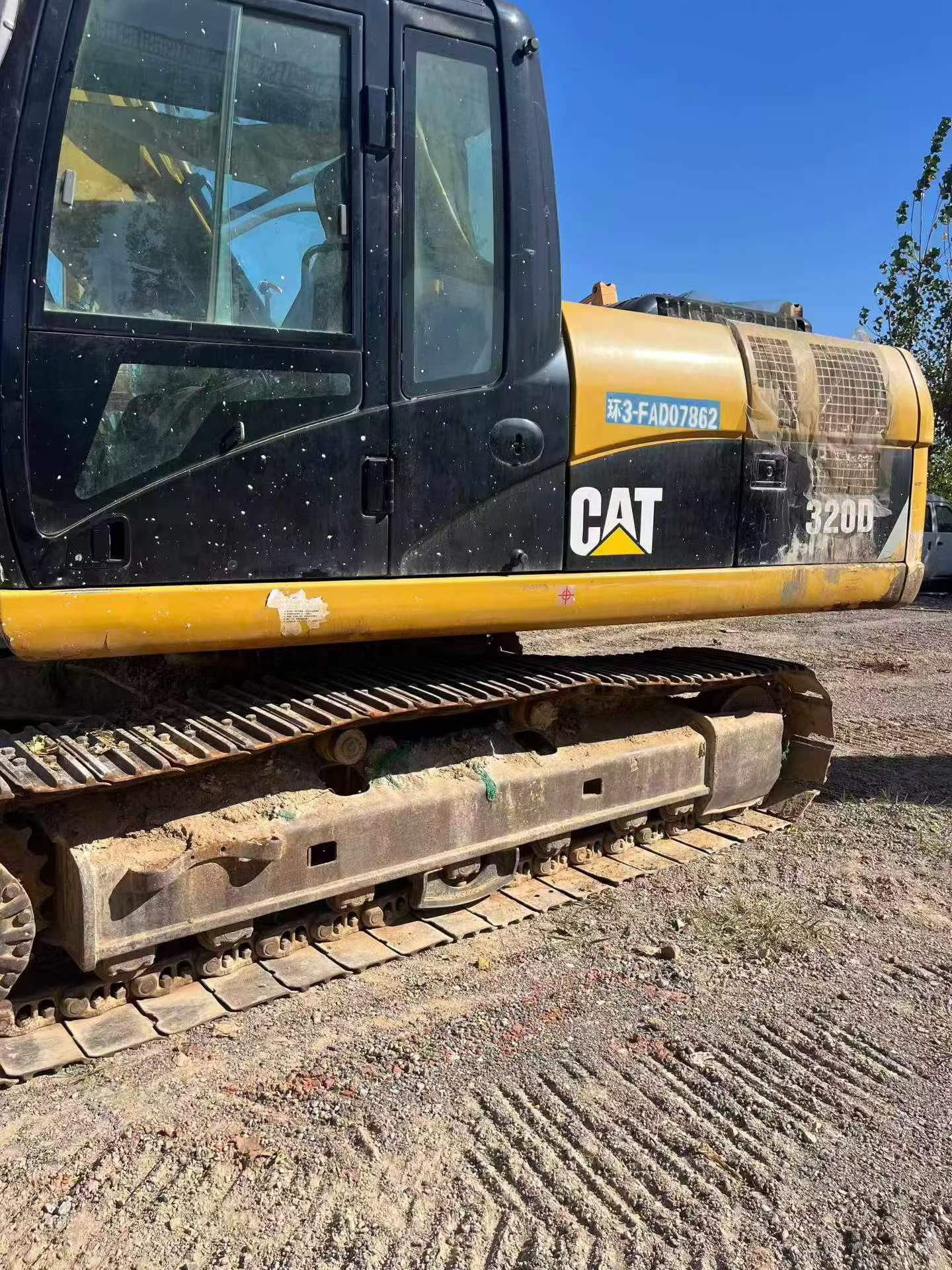 Buy Caterpillar 320D Used Excavator / 2