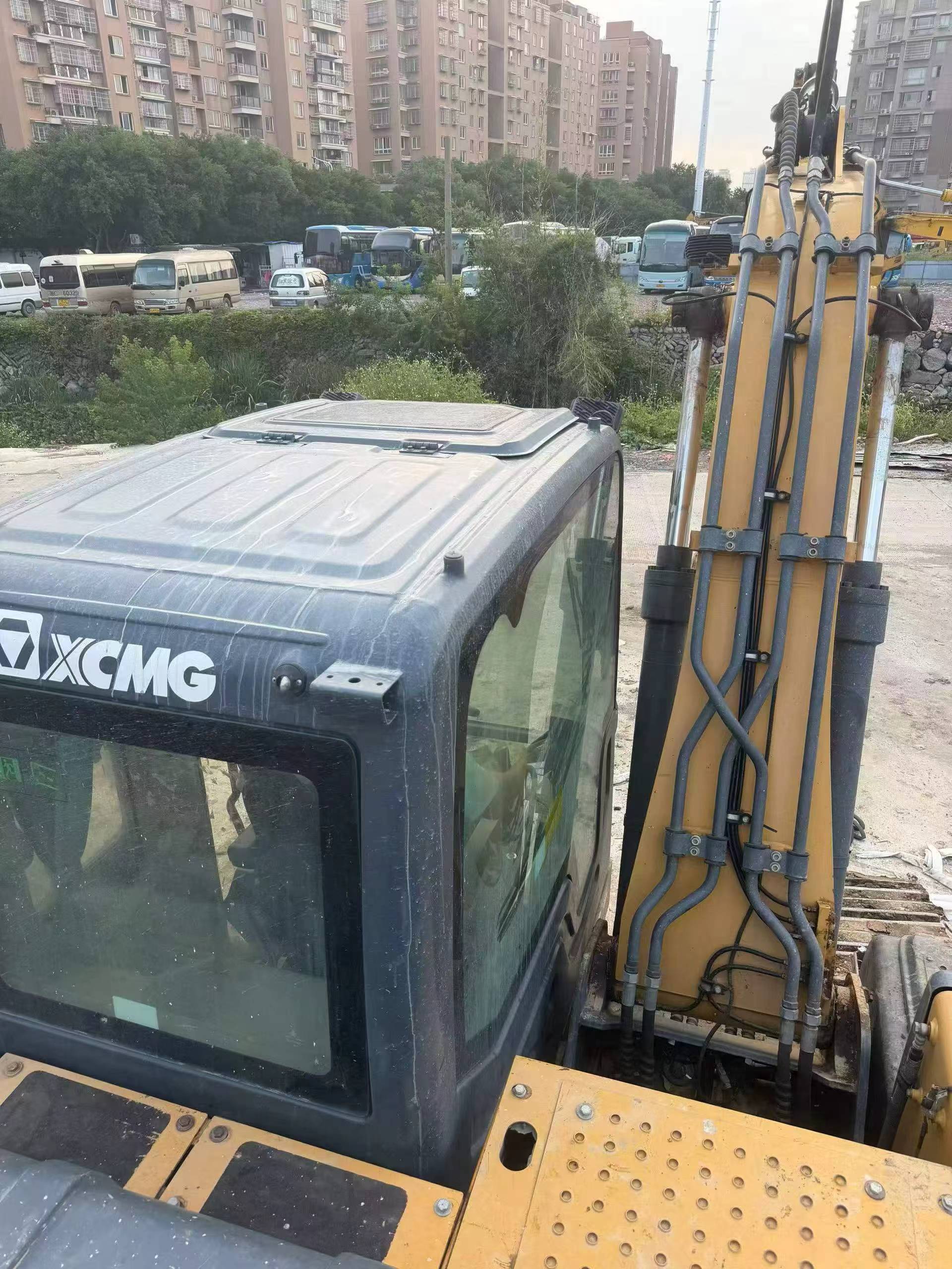 Buy XCMG XE135B Used Excavator / 7