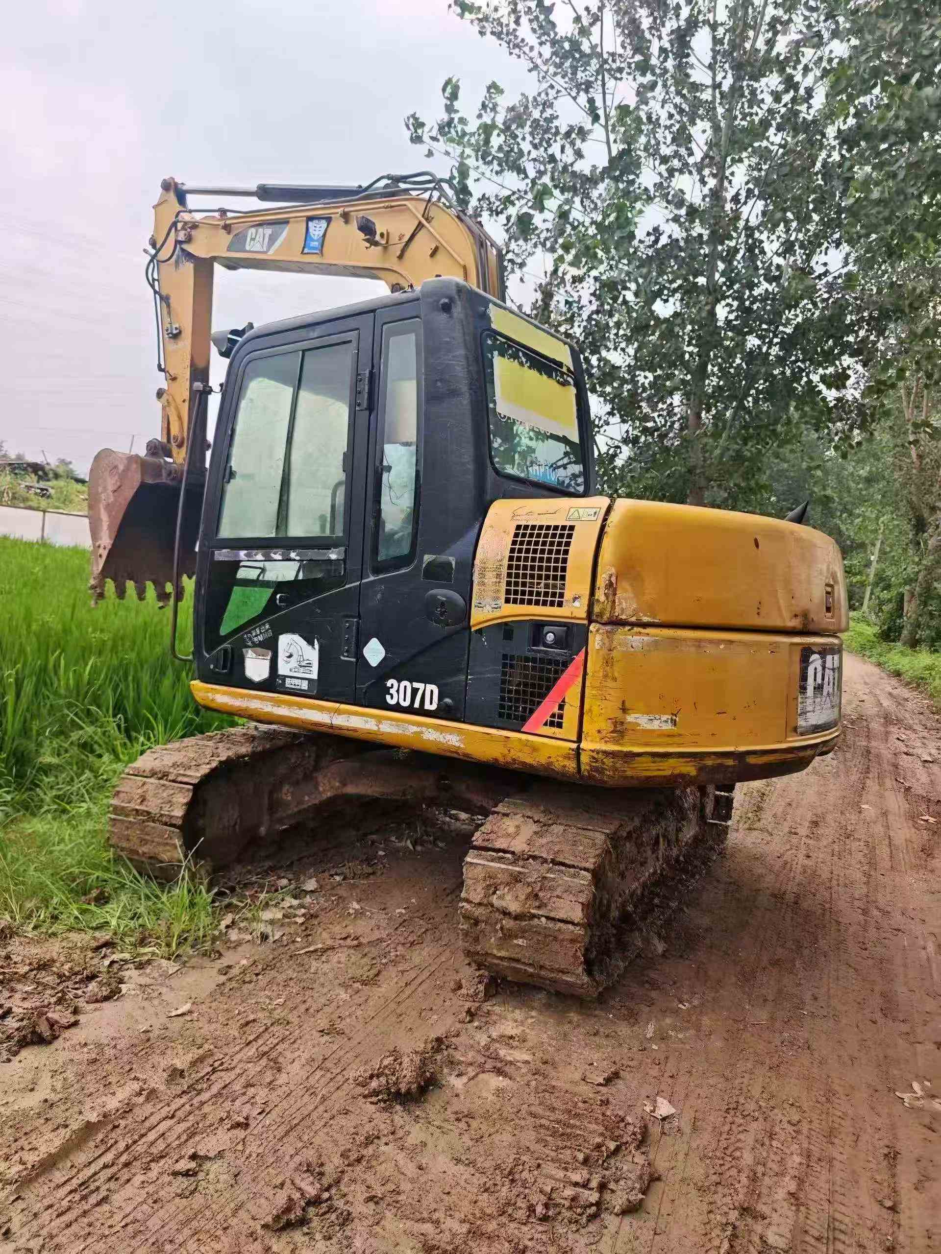 شراء Caterpillar 307B مستعمل حفارة