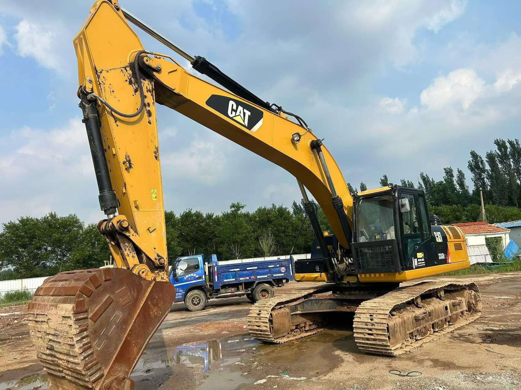 Buy Caterpillar 330B Used Excavator / 1
