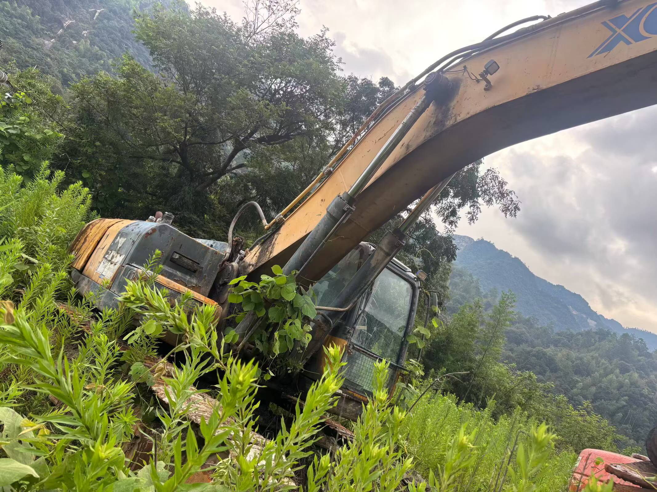Buy XCMG XE370 Used Excavator / 2