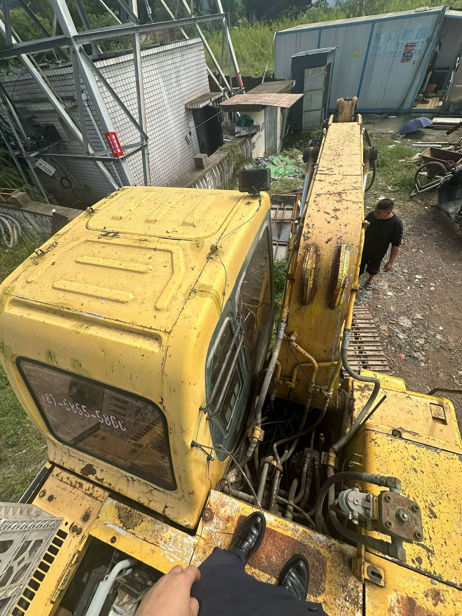 Buy Komatsu PC120 Used Excavator / 1