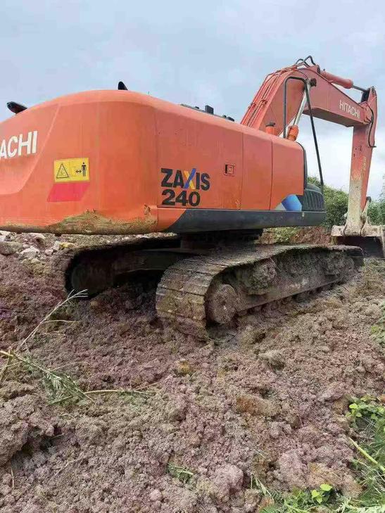 Buy Hitachi ZX240-5A Used Excavator / 1