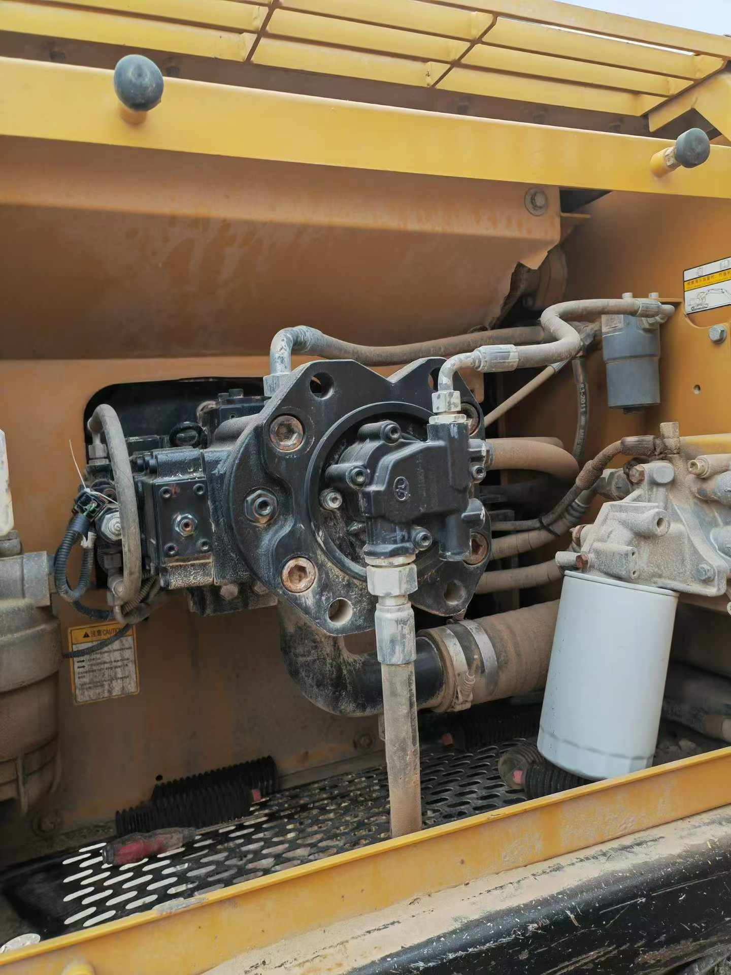 Buy Sany SY215C Used Excavator / 2 Buy Sany SY215C Used Excavator / 2