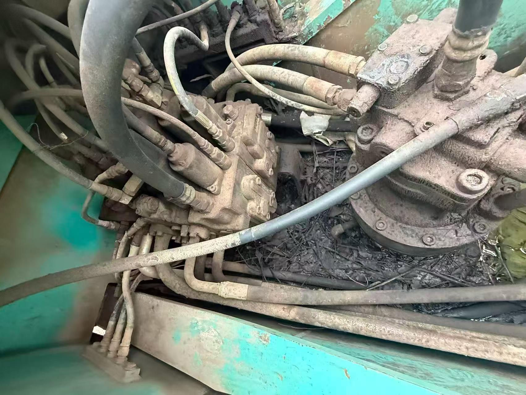 Buy Kobelco SK210 Used Excavator / 3