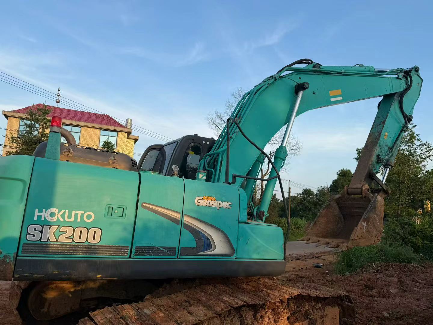 Buy Kobelco SK200 Used Excavator / 3 Buy Kobelco SK200 Used Excavator / 3