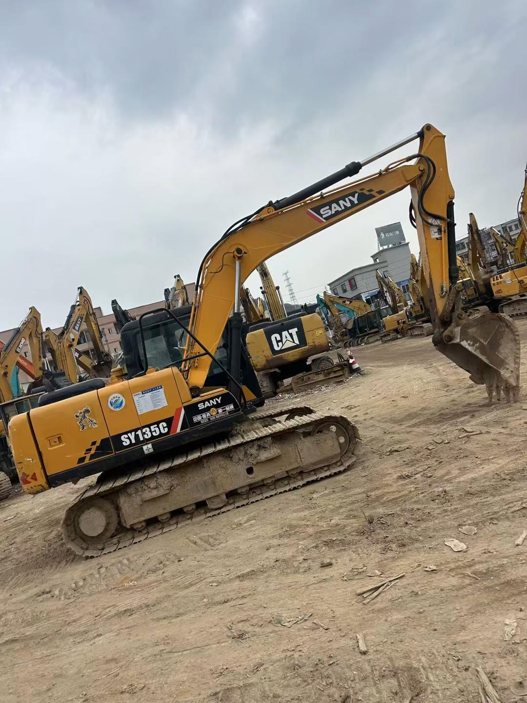 Buy Sany SY135 Used Excavator / 2 Buy Sany SY135 Used Excavator / 2