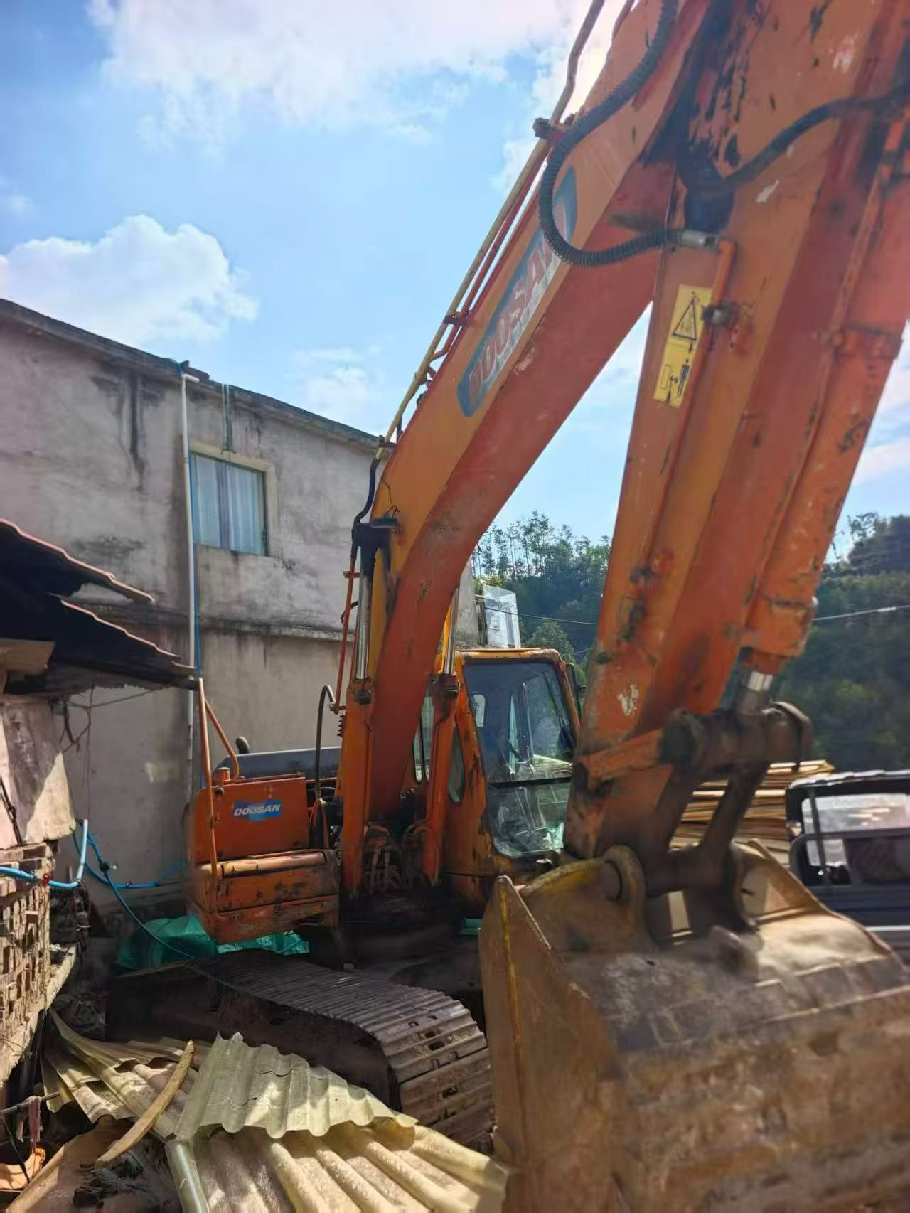 Buy Doosan DH215-9 Used Excavator / 3 Buy Doosan DH215-9 Used Excavator / 3