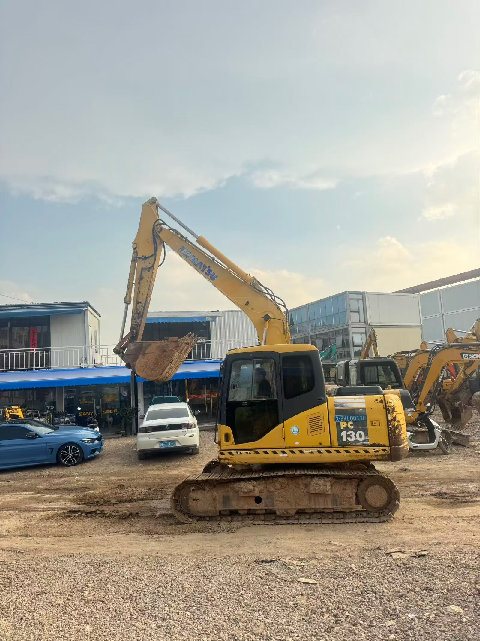Buy Komatsu PC130-7 Used Excavator / 1
