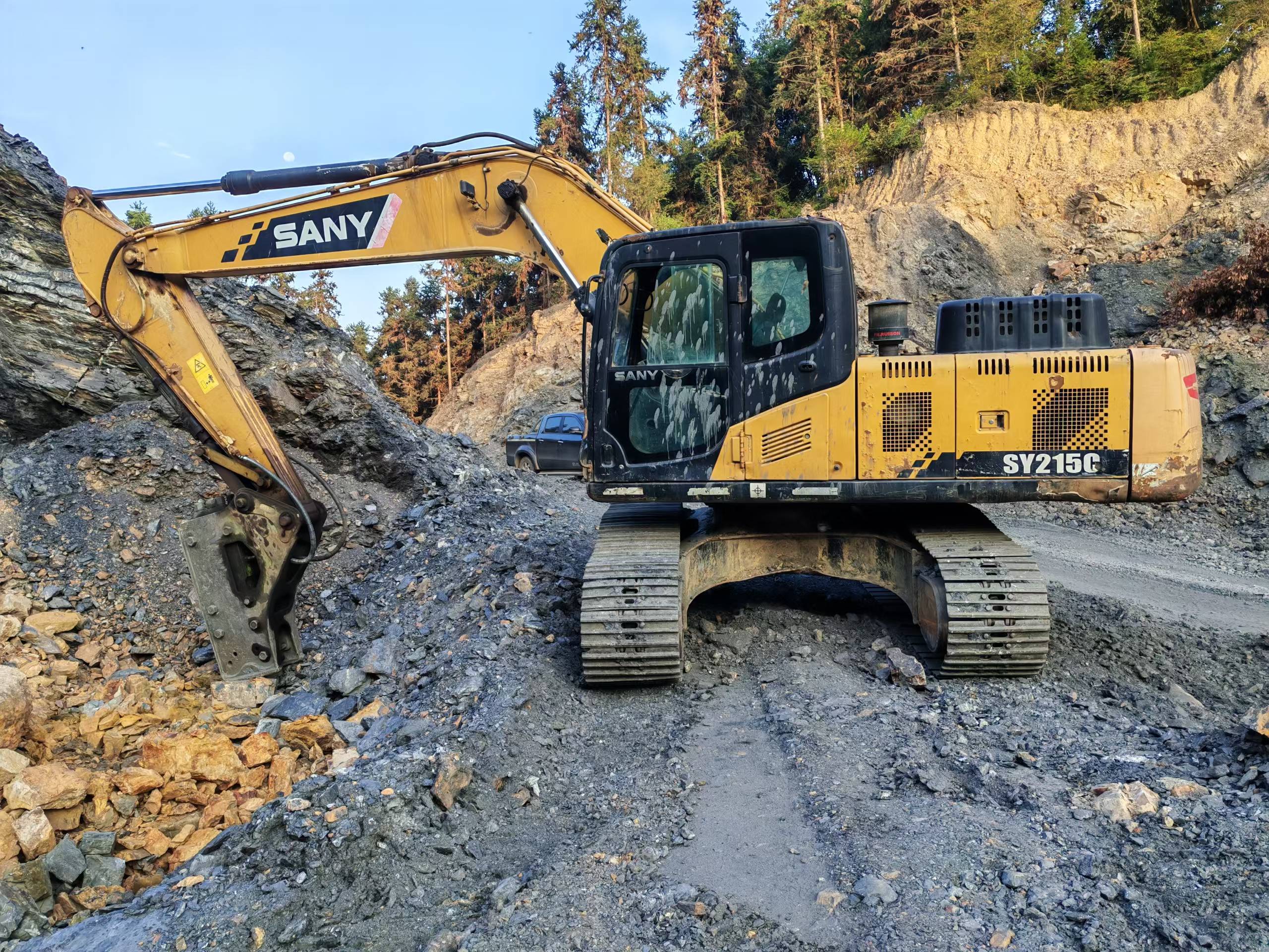 Buy Sany SY195C Used Excavator / 3