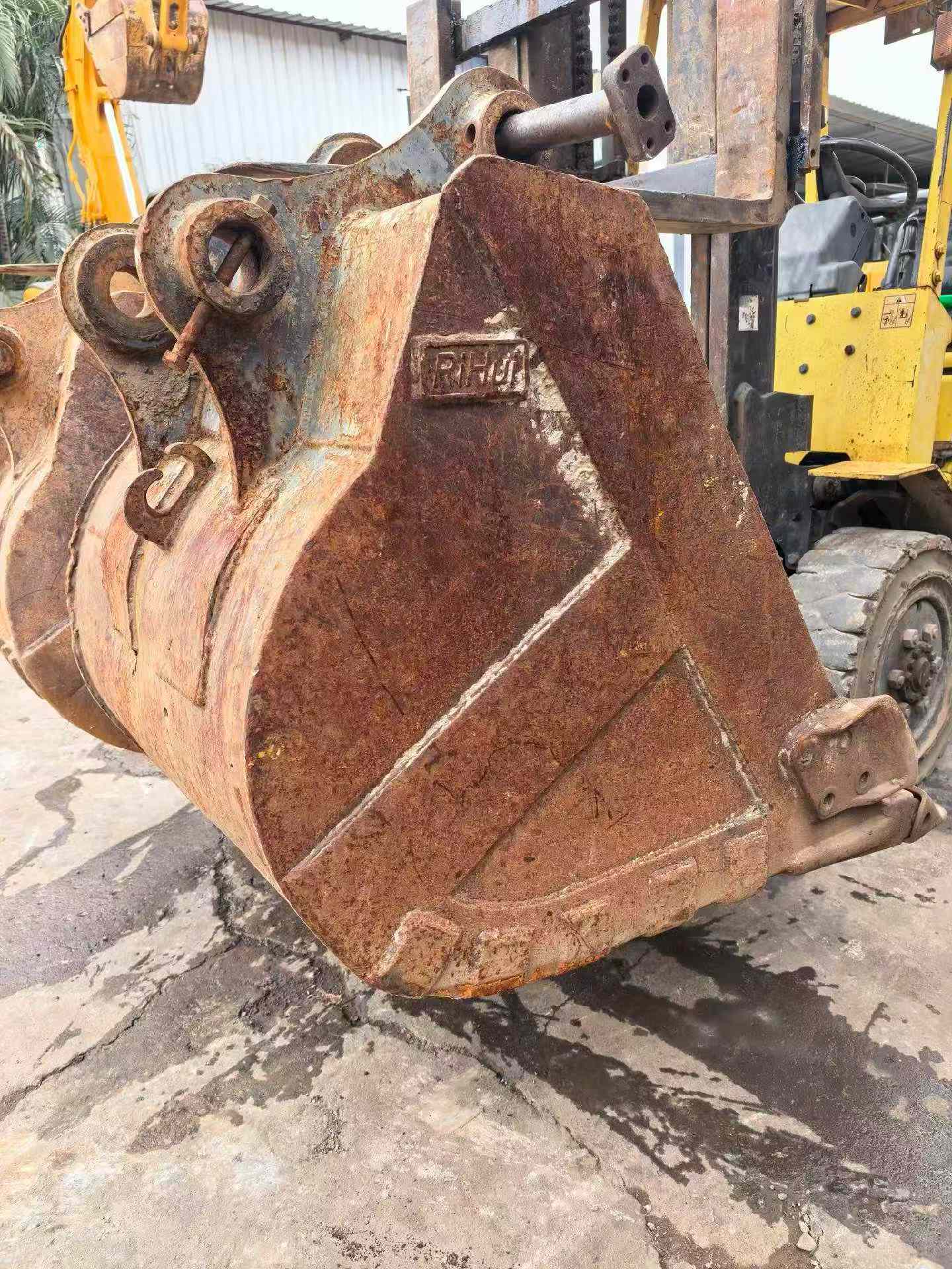 Buy Komatsu PC120 Used Excavator / 2