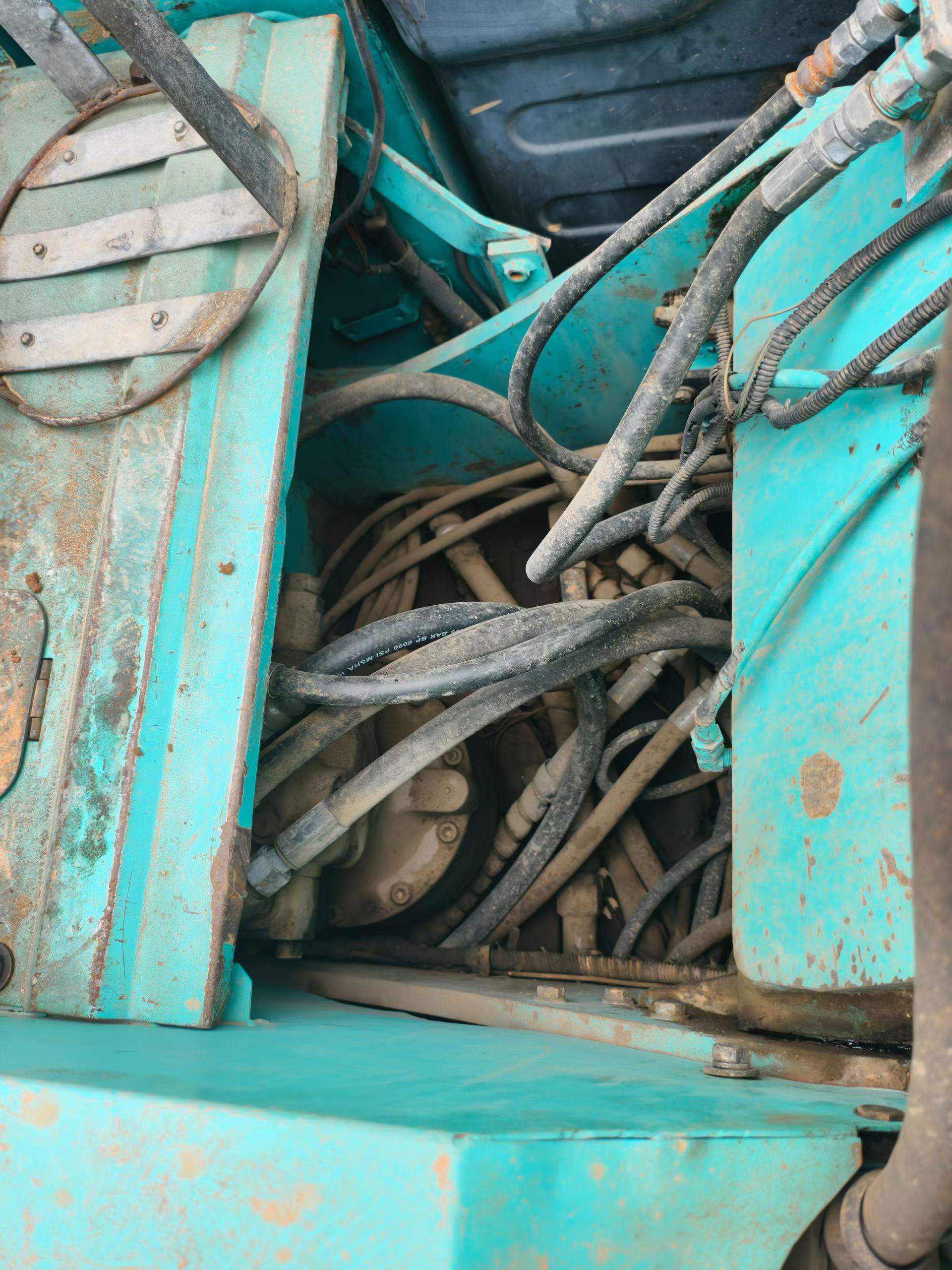 Buy Kobelco SK135 Used Excavator / 8 Buy Kobelco SK135 Used Excavator / 8