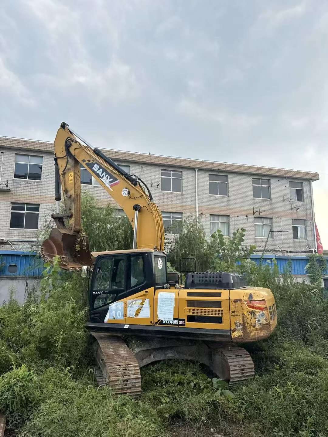 Buy Sany SY245H Used Excavator / 1