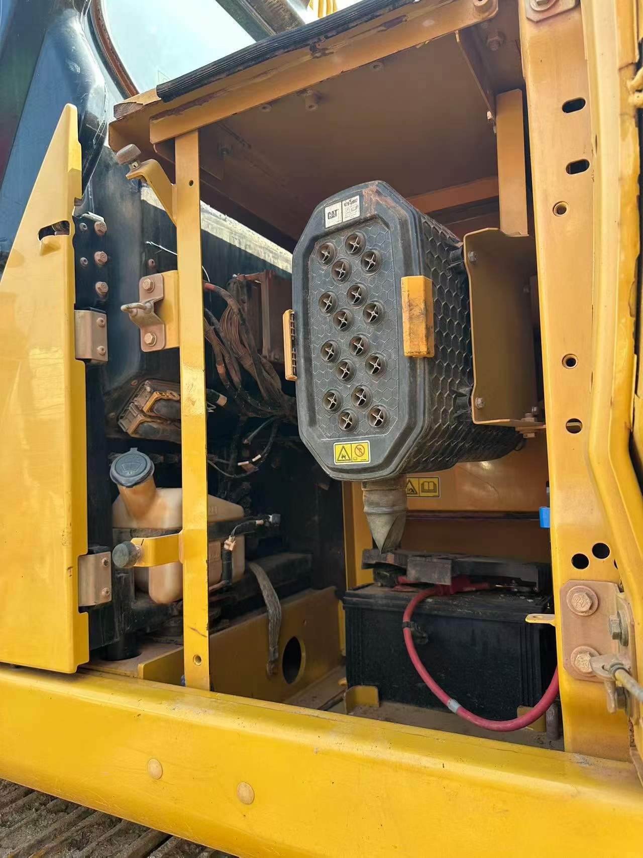 Buy Caterpillar 320GC Used Excavator / 9 Buy Caterpillar 320GC Used Excavator / 9
