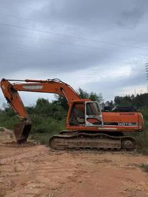 Buy Doosan DH300-7 Used Excavator / 4 Buy Doosan DH300-7 Used Excavator / 4