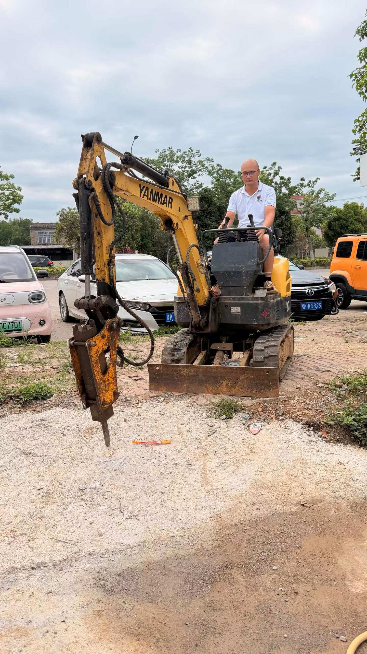 Buy Yanmar B3-3 Used Excavator / 5