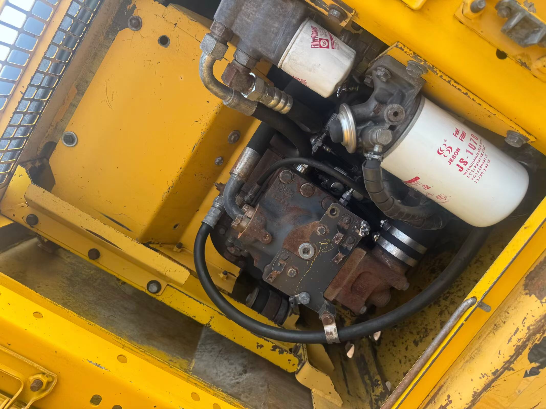 Buy Komatsu PC130-7 Used Excavator / 7 Buy Komatsu PC130-7 Used Excavator / 7