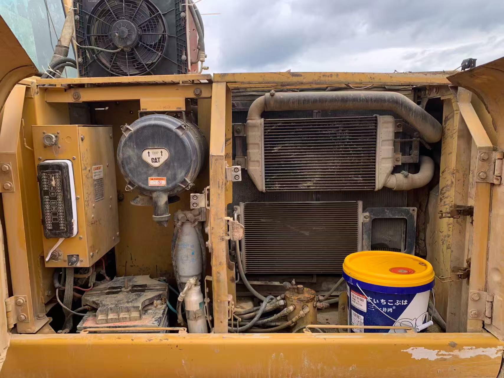 Buy Caterpillar 320C Used Excavator / 5 Buy Caterpillar 320C Used Excavator / 5