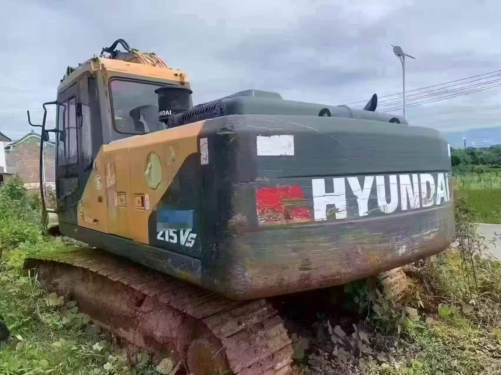 Buy Hyundai R215VS Used Excavator / 3 Buy Hyundai R215VS Used Excavator / 3