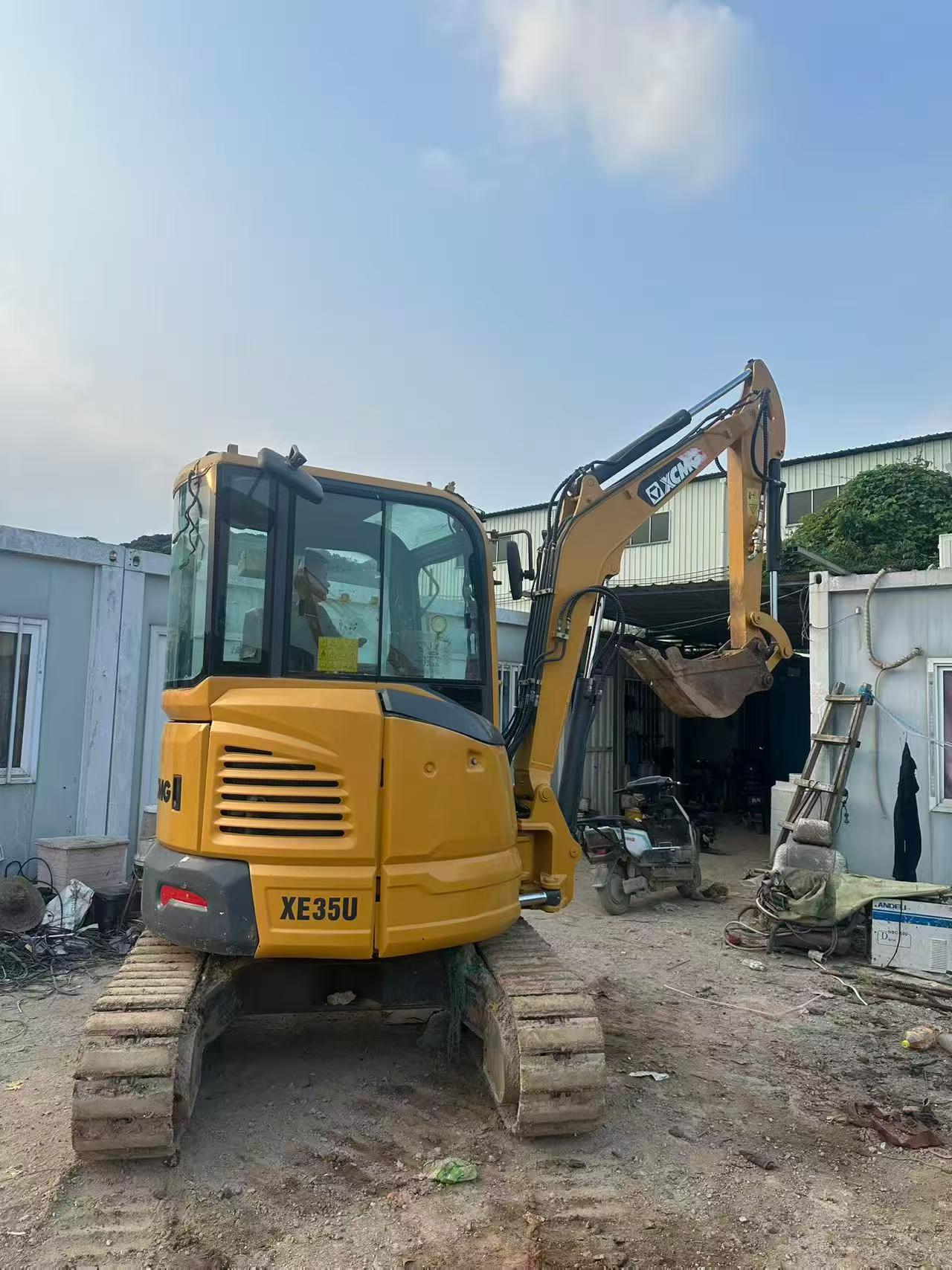 Buy XCMG XE35U Used Excavator / 4